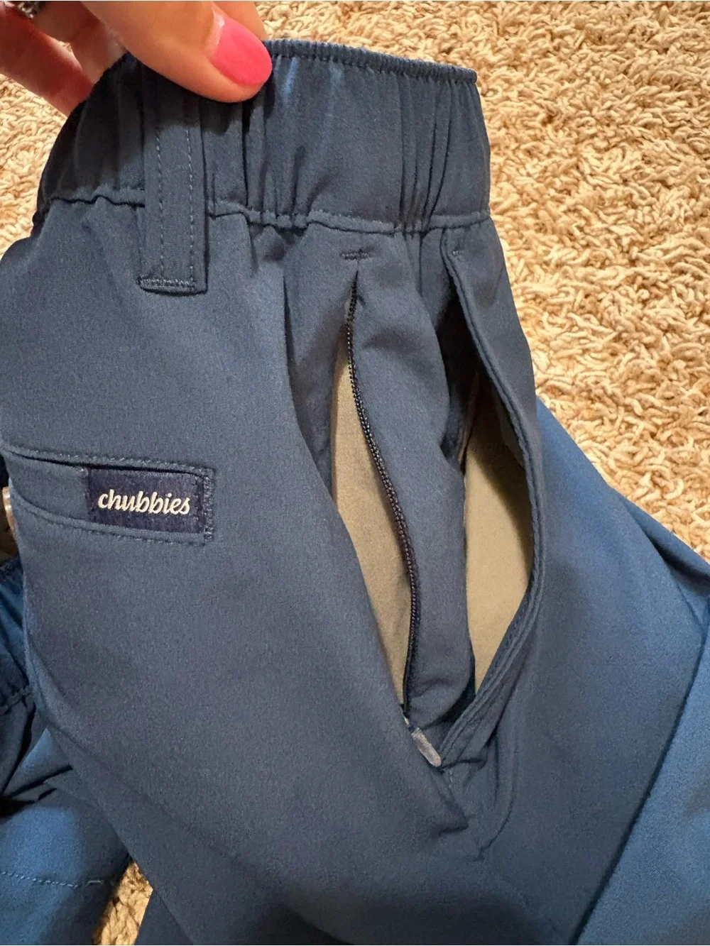 Chubbies Everywear performance shorts navy blue men’s size large 8” inseam